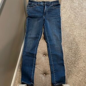 Express women’s size 8 R skinny jeans